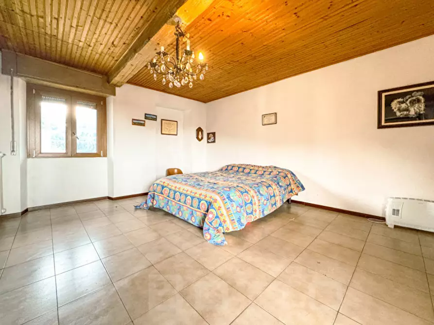 Immagine 33 di Casa bifamiliare in vendita  in via Cureggio 26 a Borgomanero