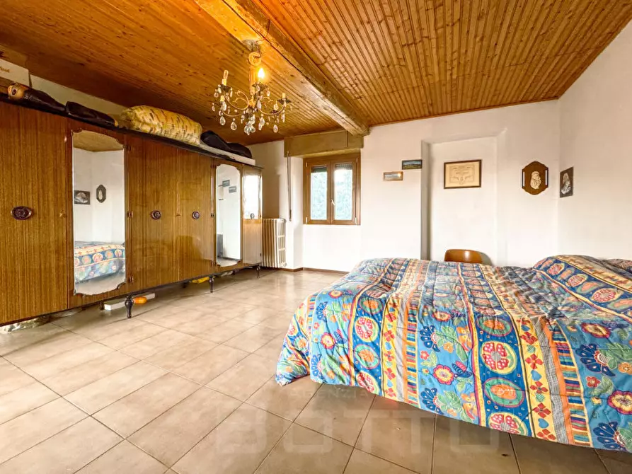 Immagine 34 di Casa bifamiliare in vendita  in via Cureggio 26 a Borgomanero