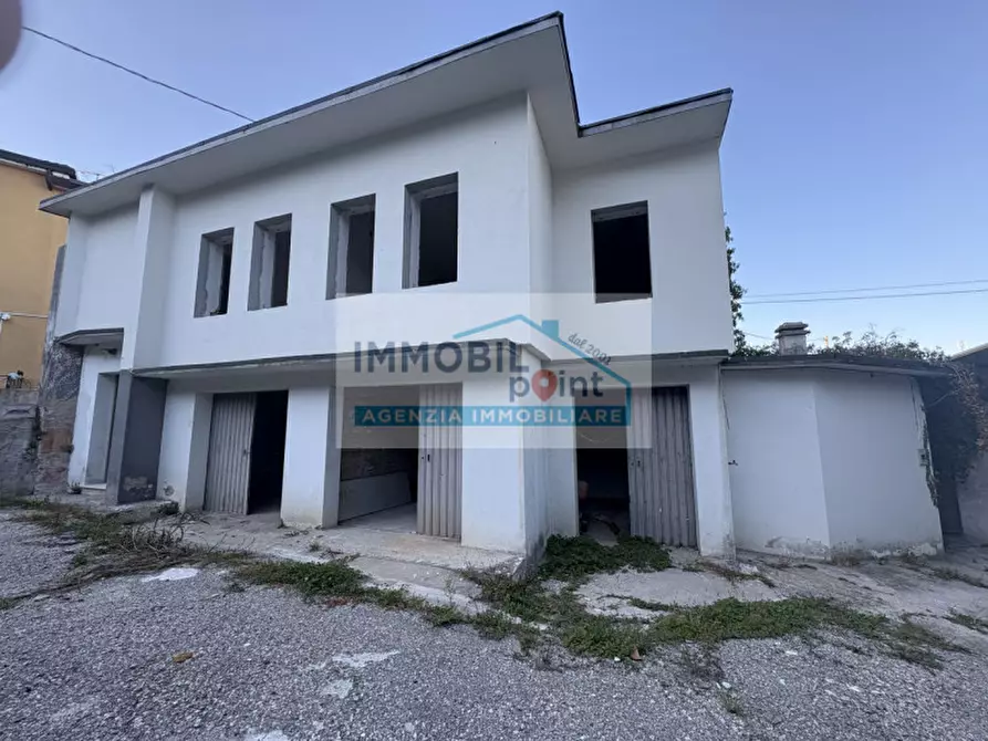 Immagine 1 di Appartamento in vendita  in Via Giordano Forzaté a Cervarese Santa Croce