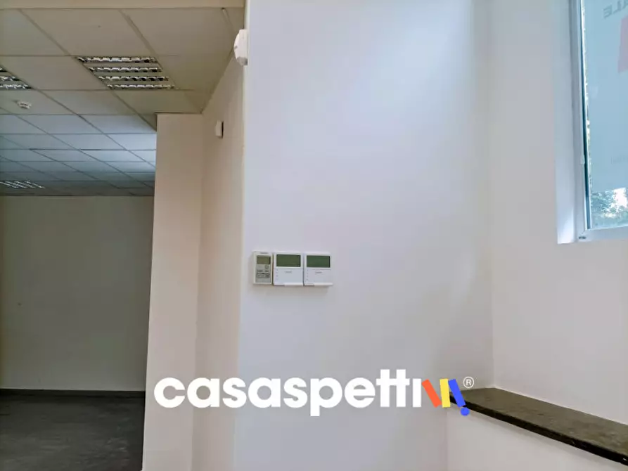 Immagine 6 di Negozio in affitto  in Lungomare Cristoforo Colombo, 224/226 a Salerno