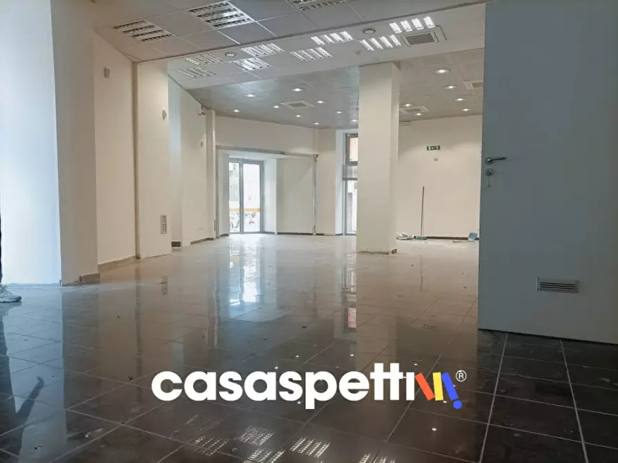 Immagine 10 di Negozio in affitto  in Lungomare Cristoforo Colombo, 224/226 a Salerno