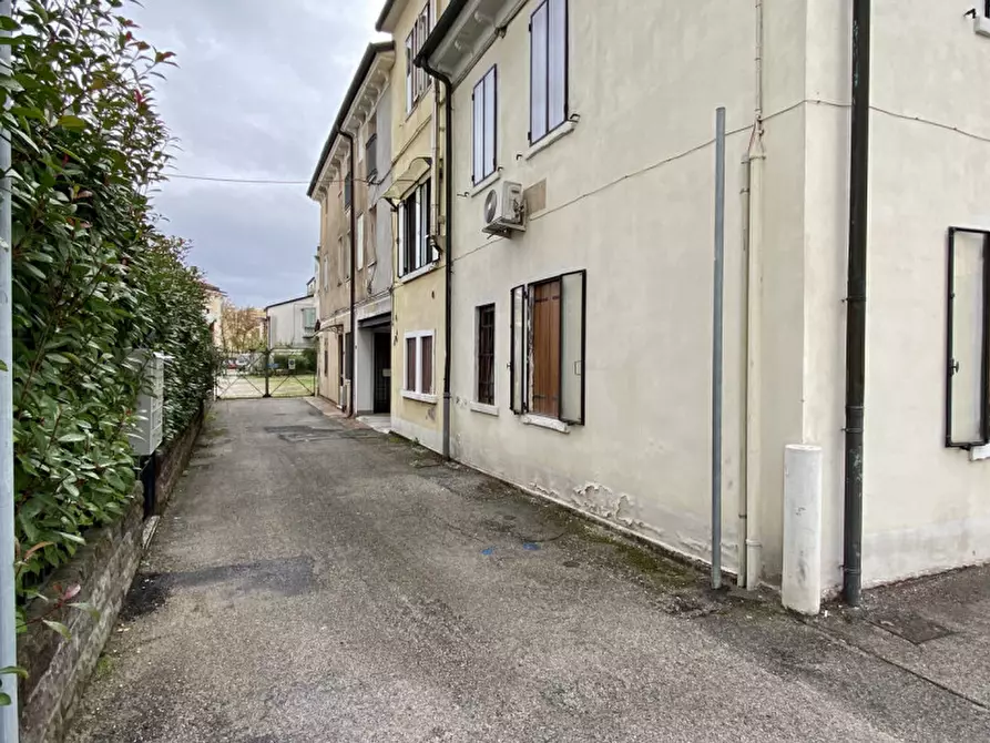 Immagine 23 di Appartamento in vendita  in Via Alessandro Rossi, 36 a Vicenza