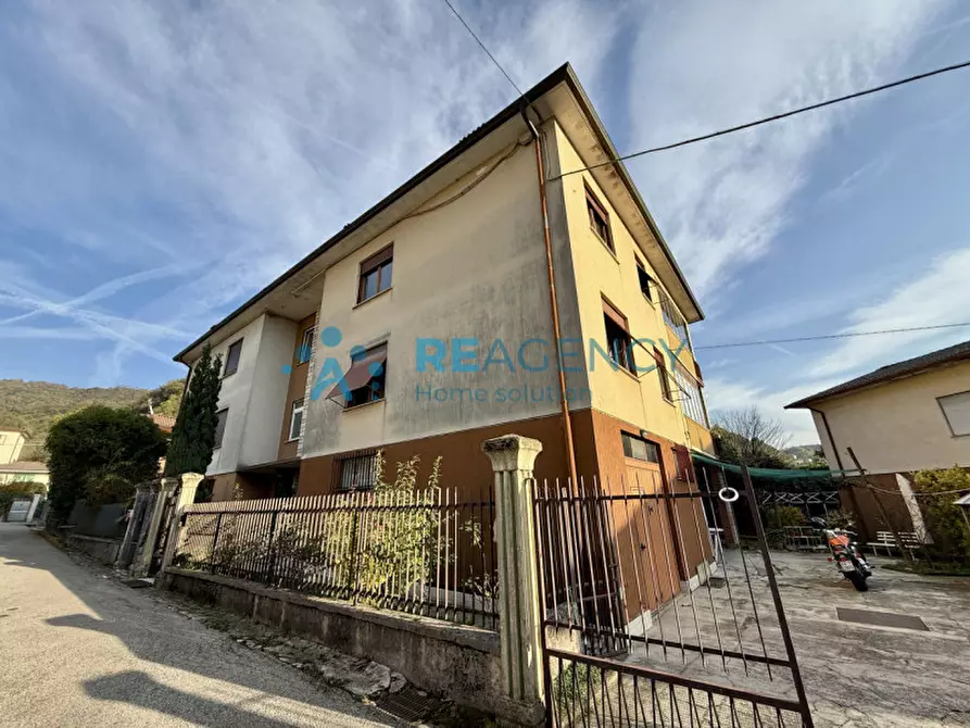 Immagine 15 di Appartamento in vendita  in Località Gaspari, 16 a Valdagno
