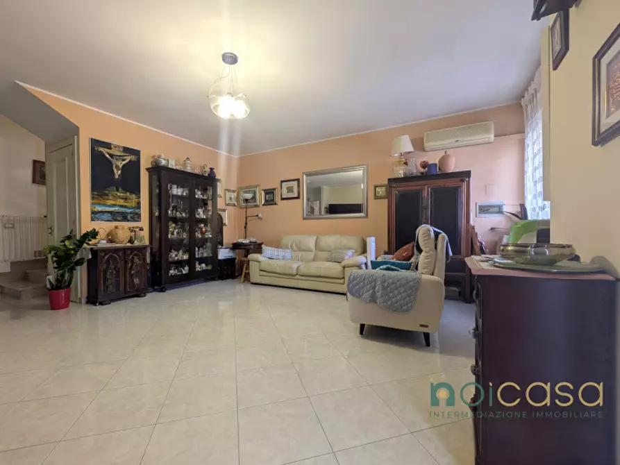 Immagine 1 di Villetta a schiera in vendita  in Via Petrelli 53 a Arnesano