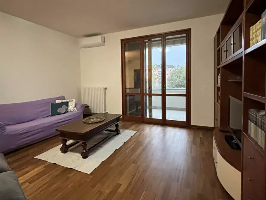 Immagine 22 di Camera in affitto  in Via Aldo Moro 81 a Colorno