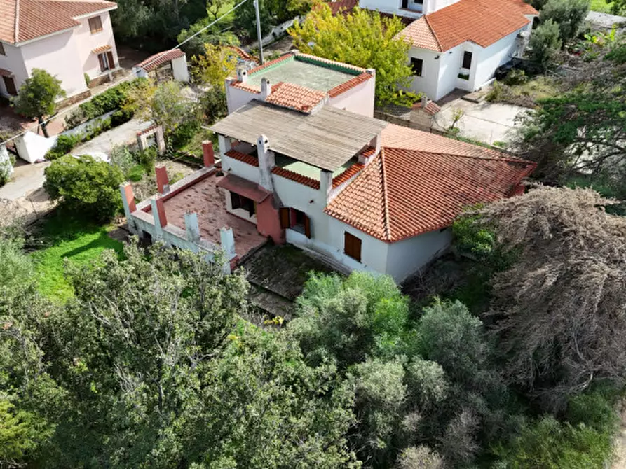 Immagine 4 di Villa in vendita  in Via Londra a Posada