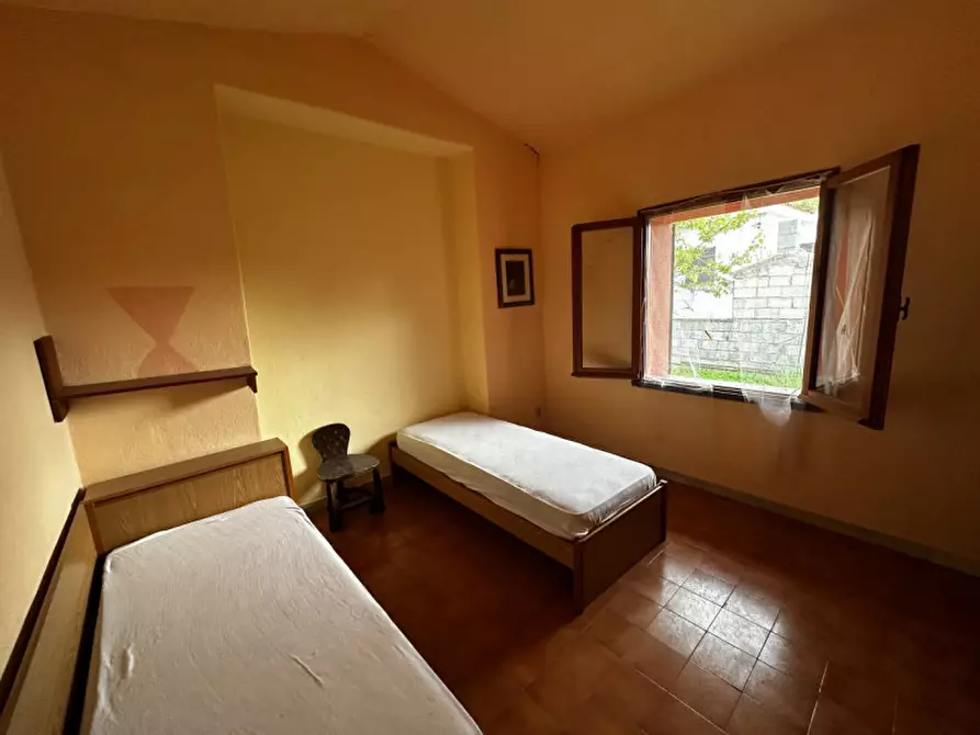 Immagine 14 di Villa in vendita  in Via Londra a Posada