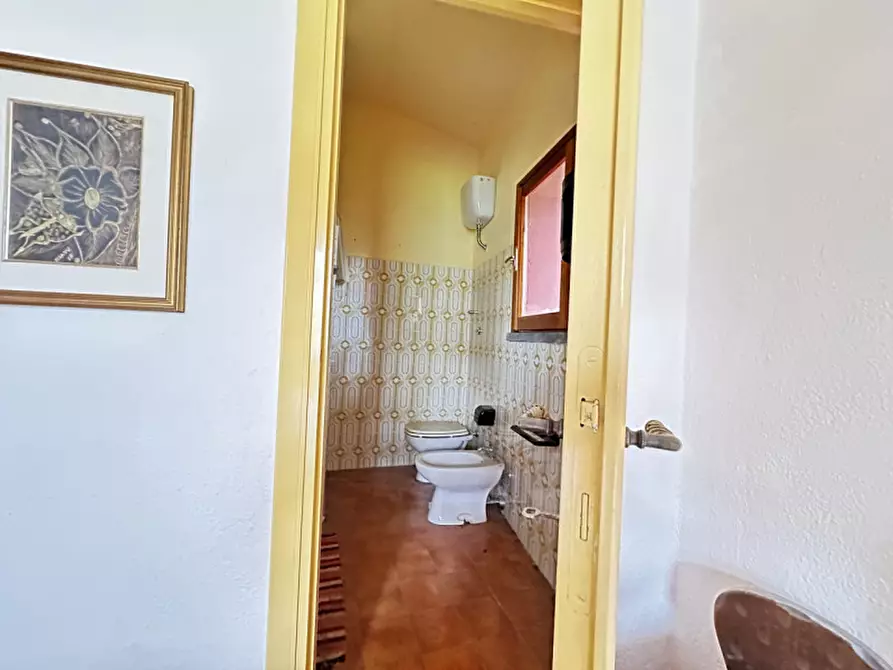 Immagine 21 di Villa in vendita  in Via Londra a Posada