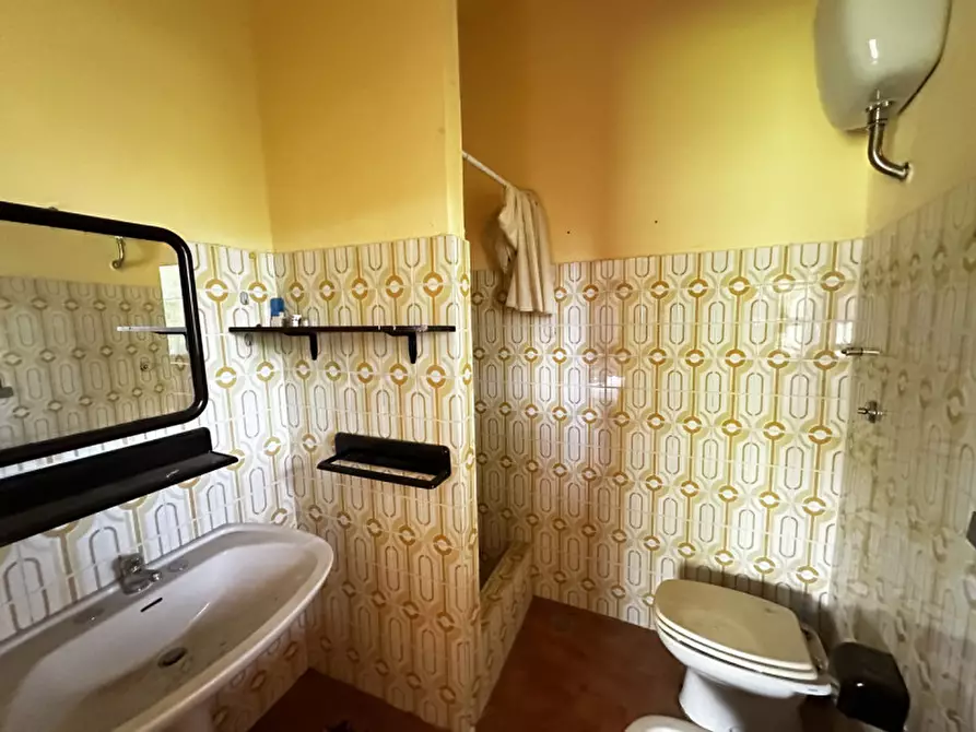 Immagine 23 di Villa in vendita  in Via Londra a Posada