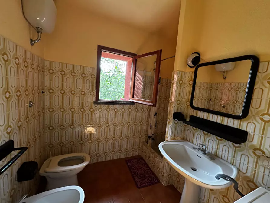 Immagine 27 di Villa in vendita  in Via Londra a Posada