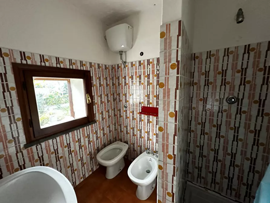 Immagine 30 di Villa in vendita  in Via Londra a Posada