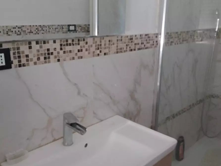 Immagine 2 di Camera in affitto  in Via Giovanni Costanzi, 8 a Genova