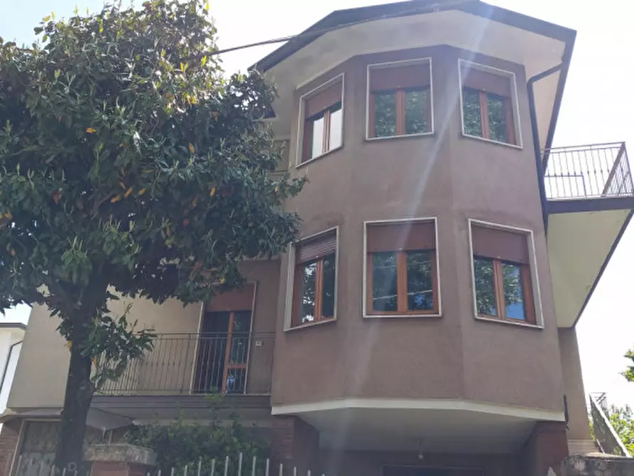 Immagine 2 di Casa indipendente in vendita  in viale Sant' agostino a Vicenza