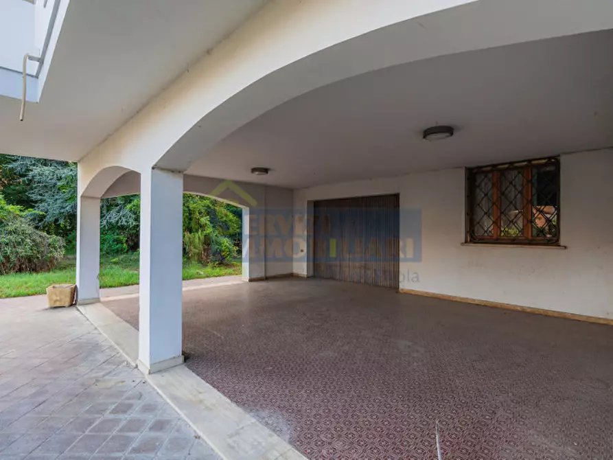 Immagine 1 di Villa in vendita  in Via Benedetto Croce a Rovigo