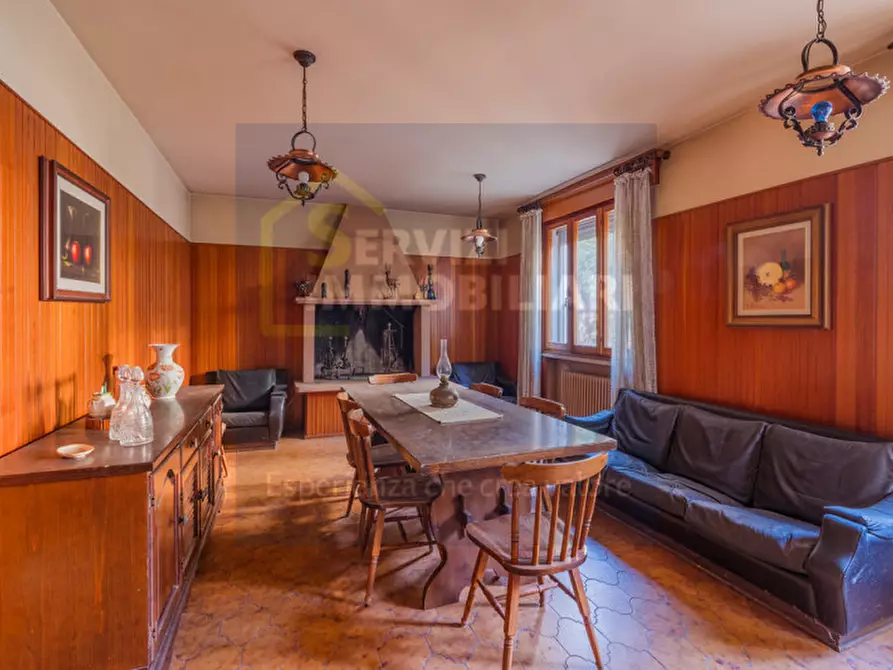 Immagine 1 di Villa in vendita  in Via Benedetto Croce a Rovigo