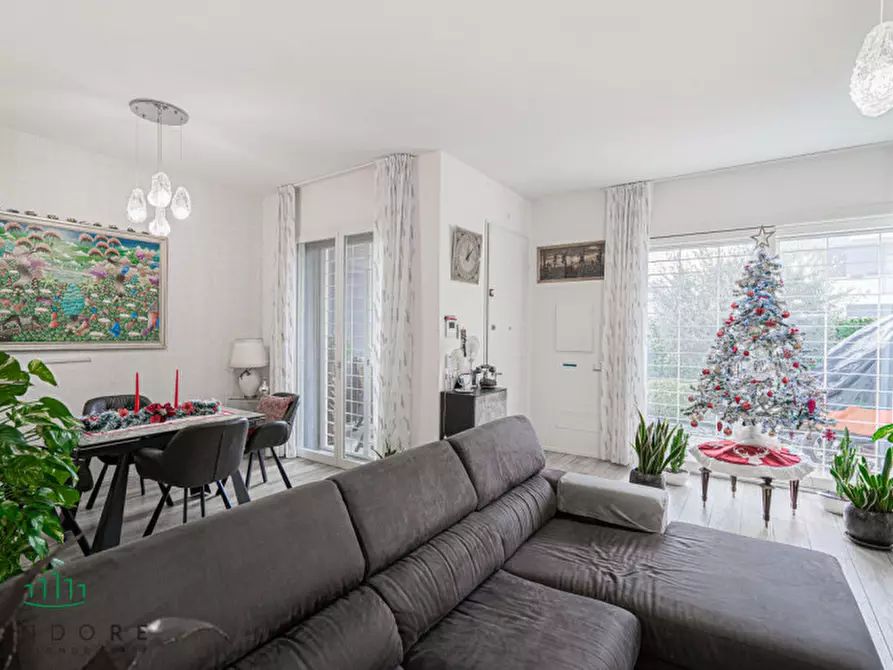 Immagine 1 di Villa in vendita  in Via Oriana Fallaci a San Lazzaro Di Savena