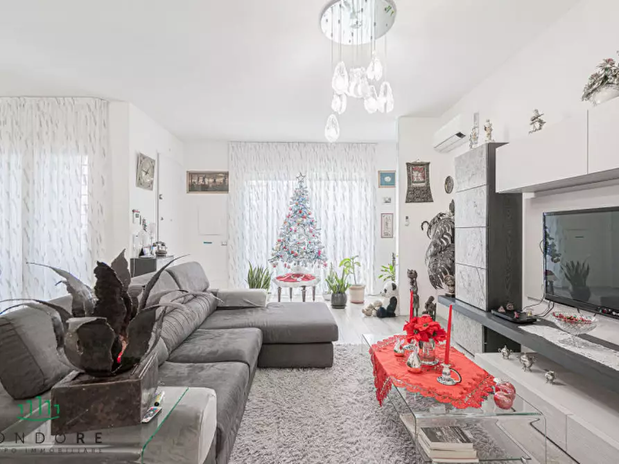 Immagine 7 di Villa in vendita  in Via Oriana Fallaci a San Lazzaro Di Savena