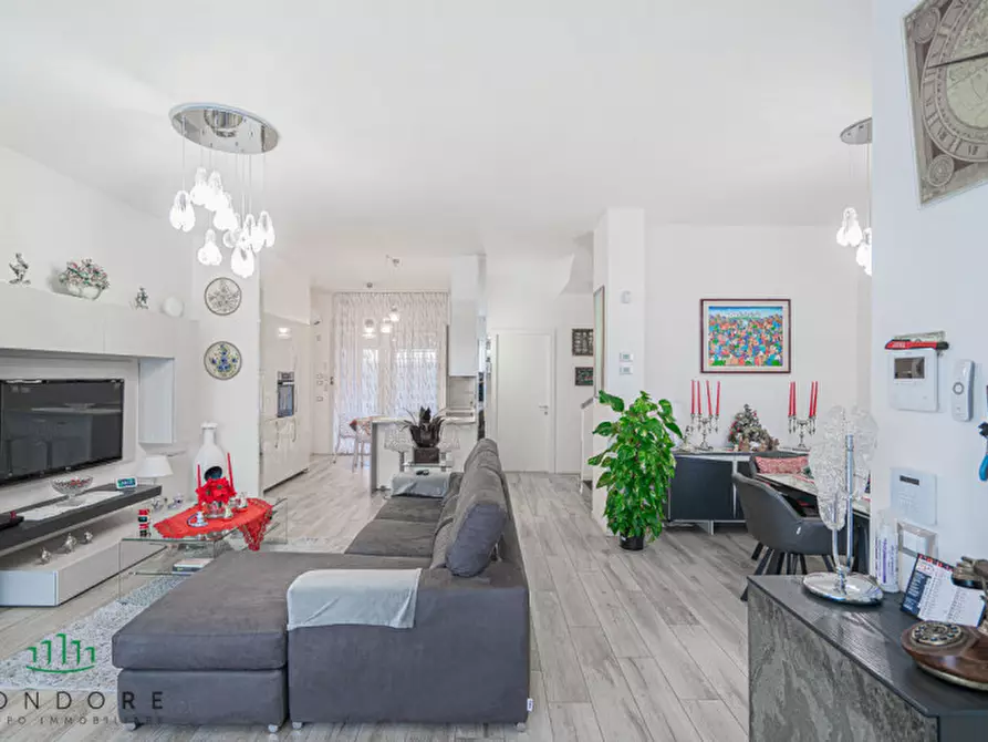 Immagine 10 di Villa in vendita  in Via Oriana Fallaci a San Lazzaro Di Savena