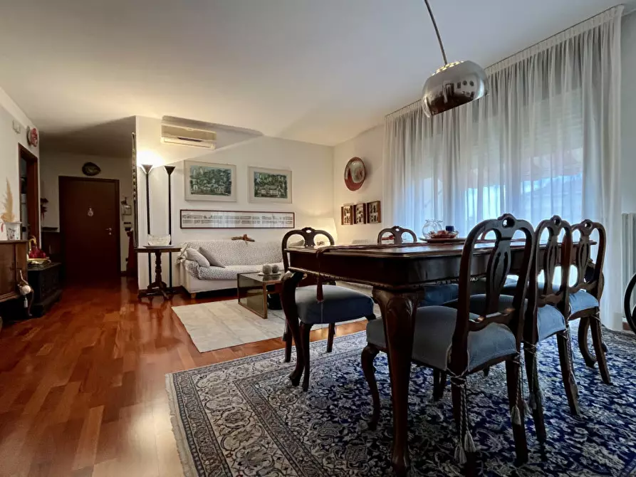 Immagine 7 di Appartamento in vendita  in Via Vincenzo Periz a Vicenza