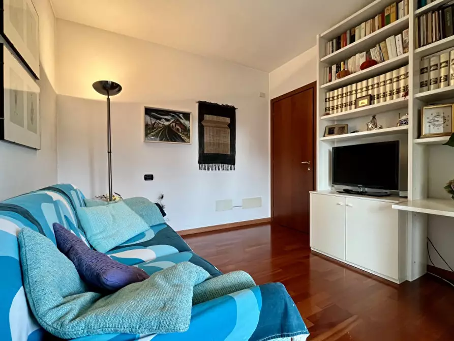 Immagine 20 di Appartamento in vendita  in Via Vincenzo Periz a Vicenza