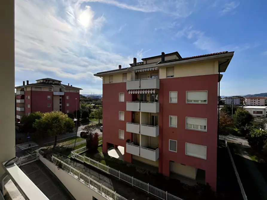 Immagine 26 di Appartamento in vendita  in Via Vincenzo Periz a Vicenza