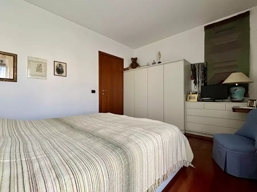 Immagine 30 di Appartamento in vendita  in Via Vincenzo Periz a Vicenza