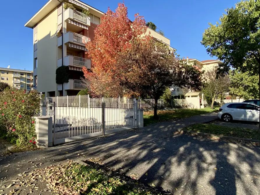 Immagine 42 di Appartamento in vendita  in Via Vincenzo Periz a Vicenza