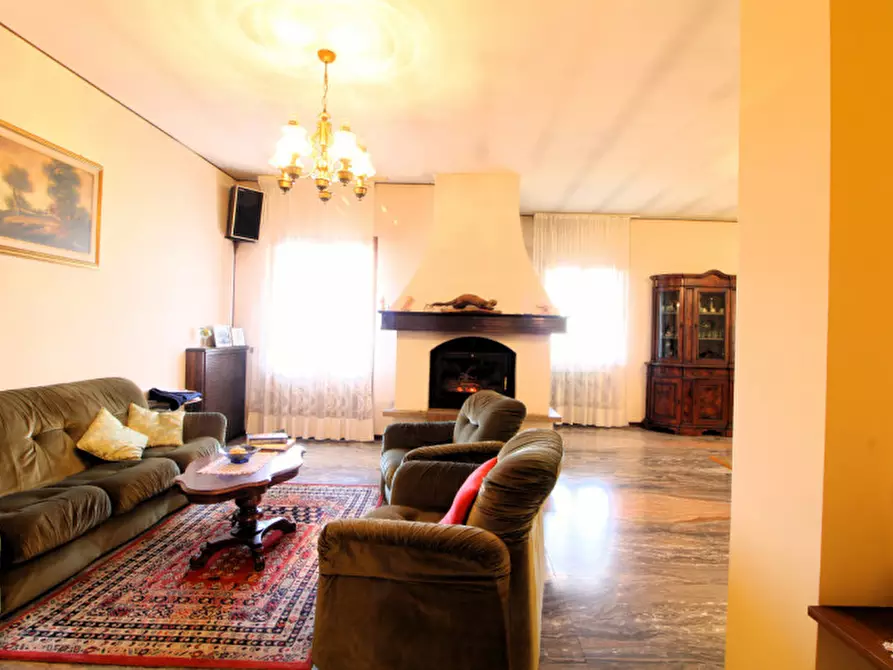 Immagine 9 di Casa bifamiliare in vendita  in VIA BAGNO n. 12 a Cinto Euganeo