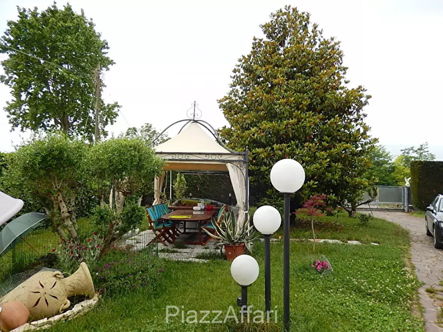 Immagine 8 di Casa indipendente in vendita  in Via Villa del Bosco a Correzzola