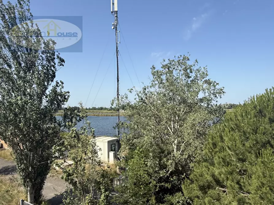 Immagine 31 di Appartamento in vendita  in Via Raffaello Sanzio 116 a Comacchio