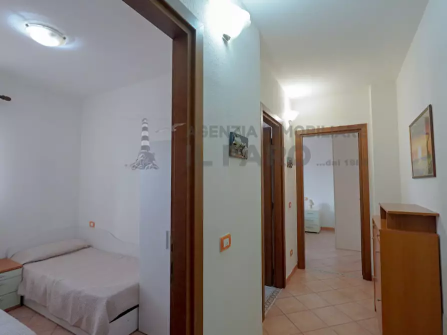 Immagine 5 di Appartamento in vendita  in Via Quarto a La Maddalena