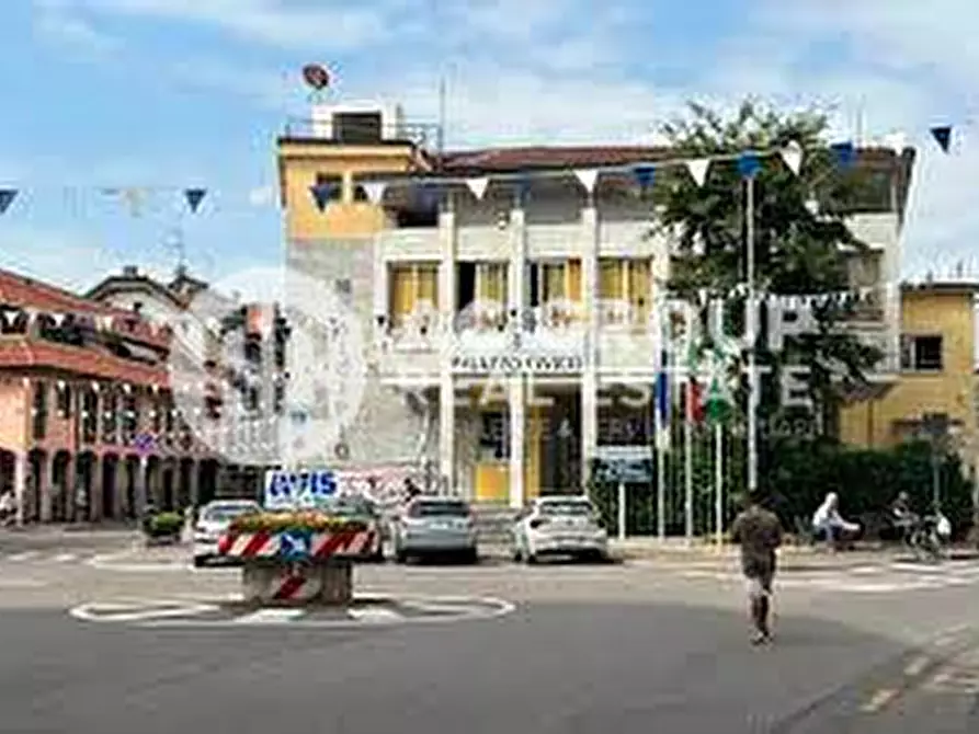 Immagine 10 di Appartamento in vendita  in Via Brera a Uboldo