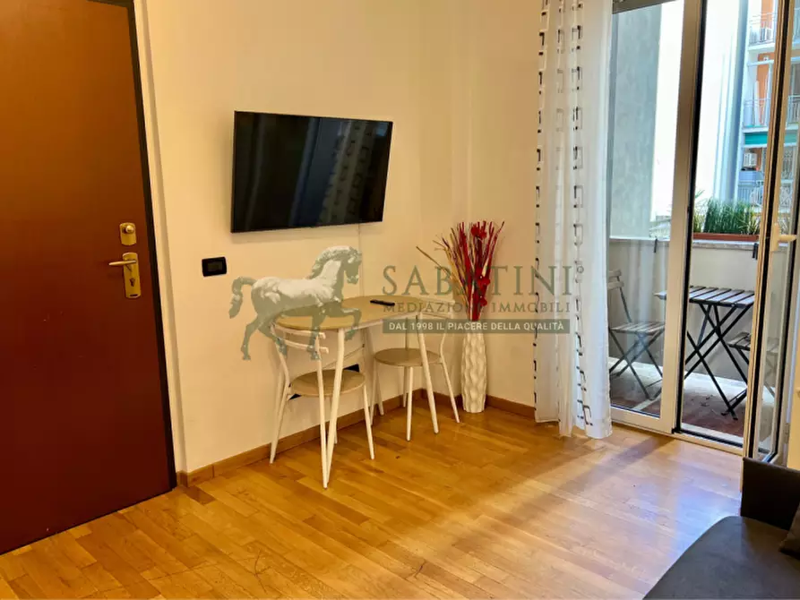 Immagine 4 di Appartamento in affitto  in via gustavo fara 17 a Milano