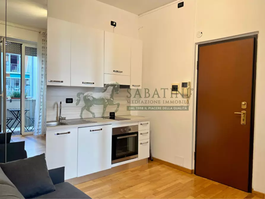 Immagine 6 di Appartamento in affitto  in via gustavo fara 17 a Milano