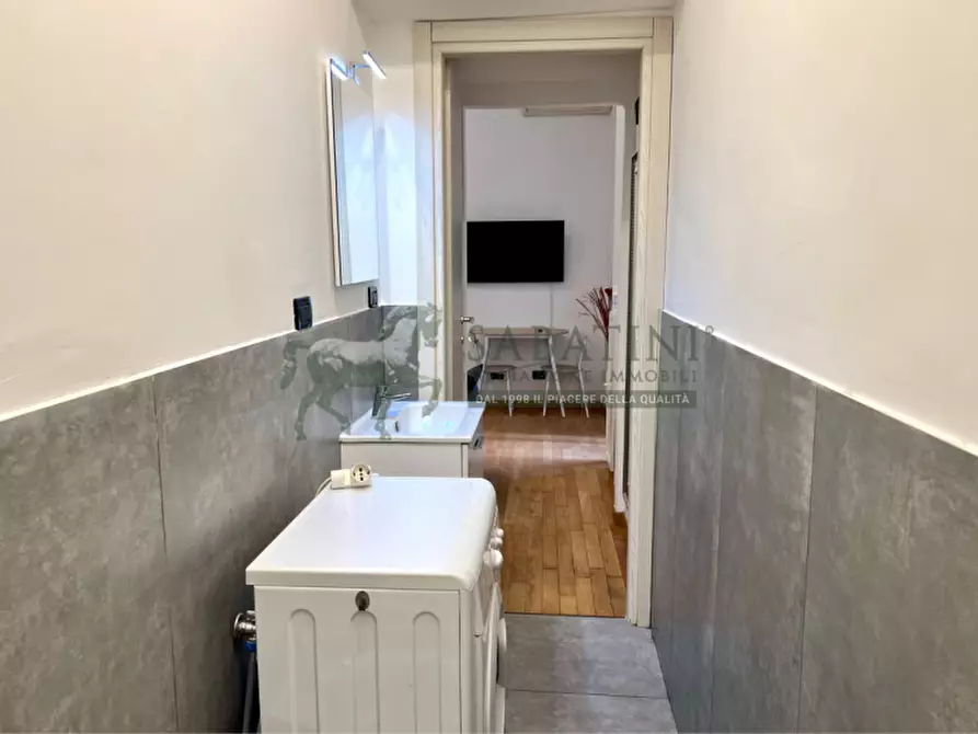 Immagine 8 di Appartamento in affitto  in via gustavo fara 17 a Milano