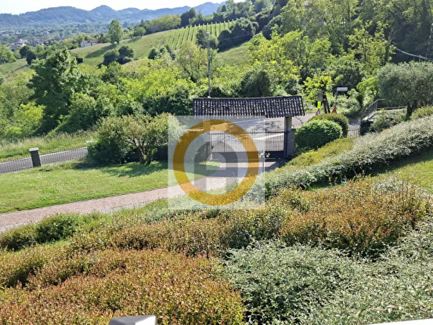 Immagine 9 di Villa in vendita  a Pederobba