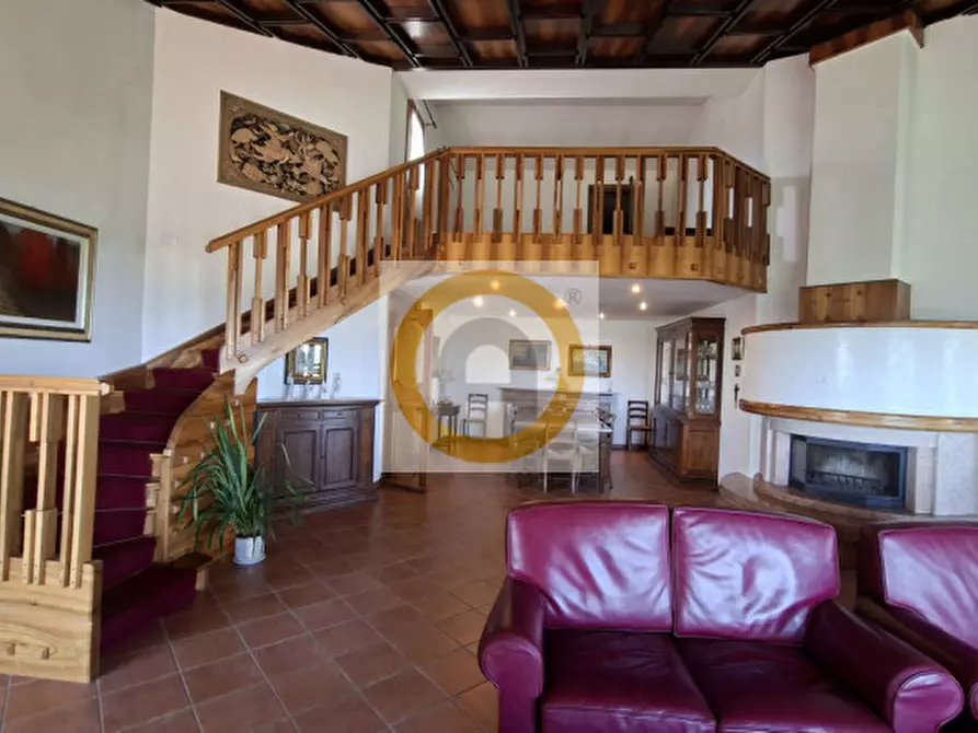 Immagine 18 di Villa in vendita  a Pederobba