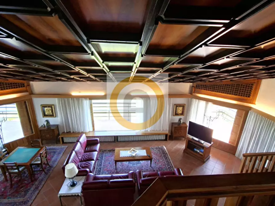 Immagine 21 di Villa in vendita  a Pederobba