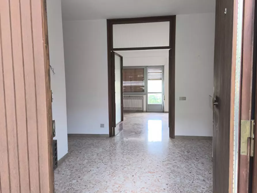 Immagine 27 di Appartamento in vendita  a Treia