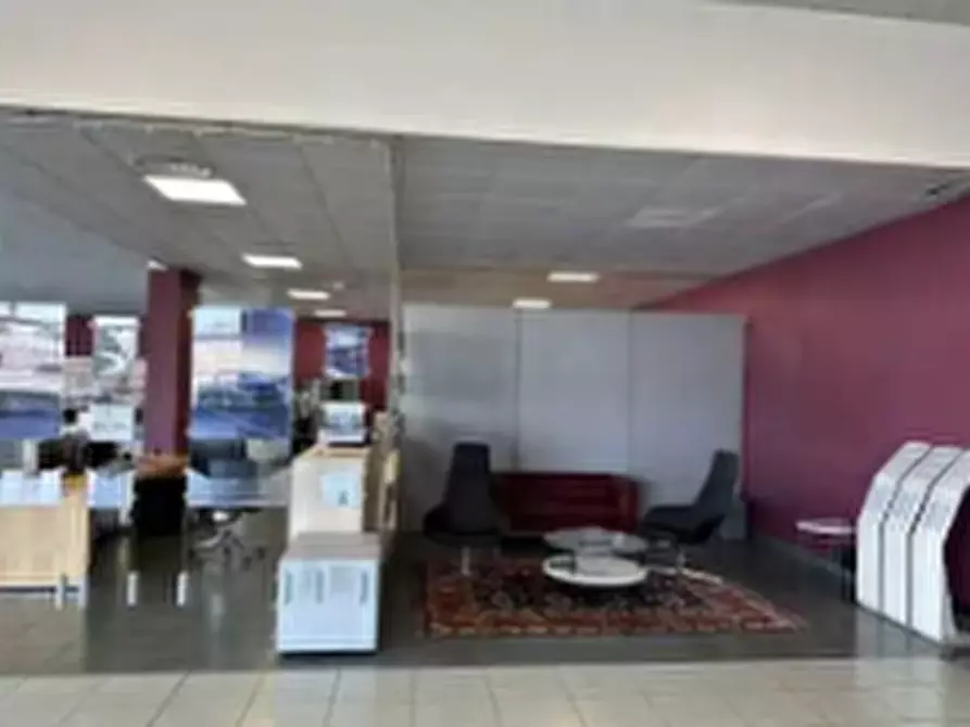Immagine 5 di Attività commerciale in vendita  in Viale Treviso, 7 a Portogruaro