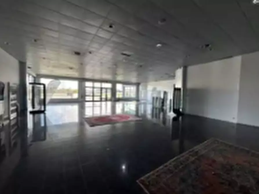 Immagine 7 di Attività commerciale in vendita  in Viale Treviso, 7 a Portogruaro