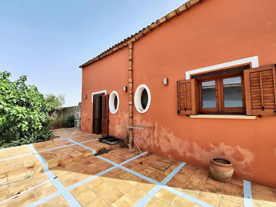 Immagine 3 di Appartamento in vendita  in Via Locogrande, N. 61 a Trapani