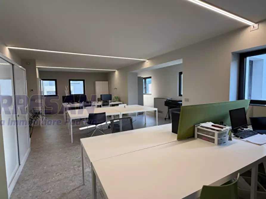 Immagine 10 di Ufficio in affitto  in Via Niccolò Tommaseo a Padova