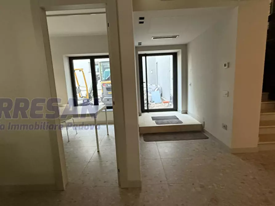 Immagine 20 di Ufficio in affitto  in Via Niccolò Tommaseo a Padova