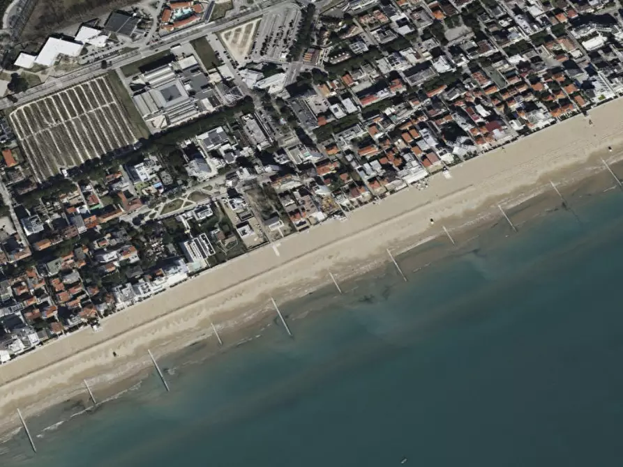 Immagine 1 di Terreno in vendita  in Via Andrea Bafile 295 a Jesolo