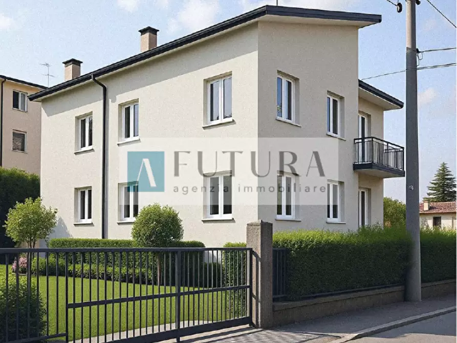 Immagine 2 di Appartamento in vendita  in Via Giuseppe Vaccari, 121 a Vicenza