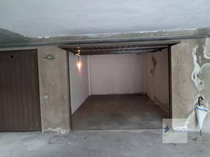 Immagine 5 di Garage in affitto  in via Volta a Turbigo