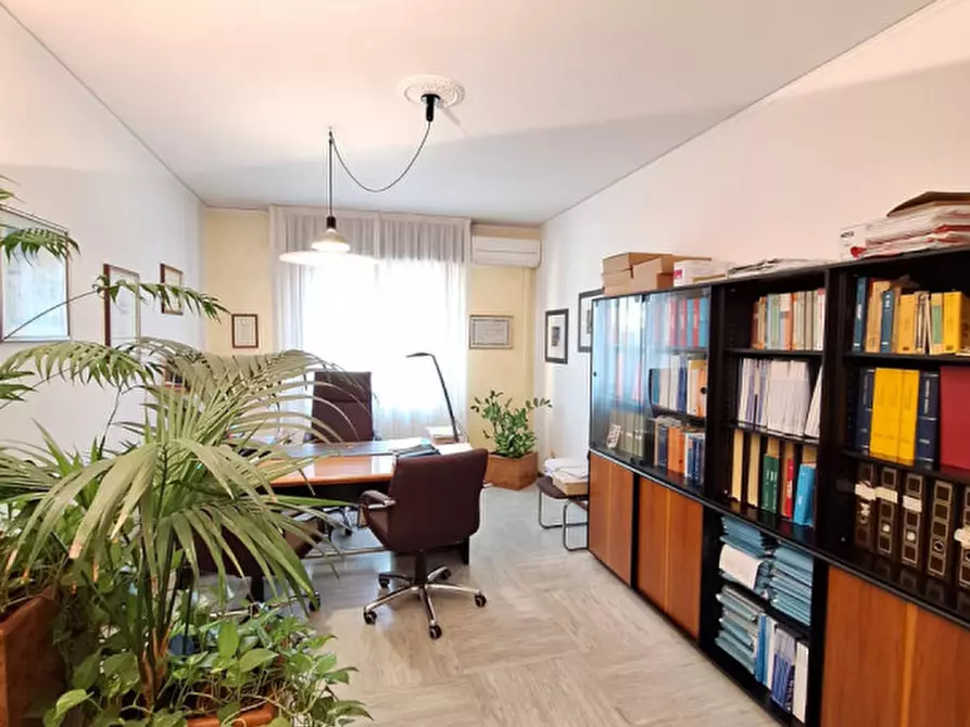 Immagine 5 di Ufficio in vendita  in Via Celio a Rovigo