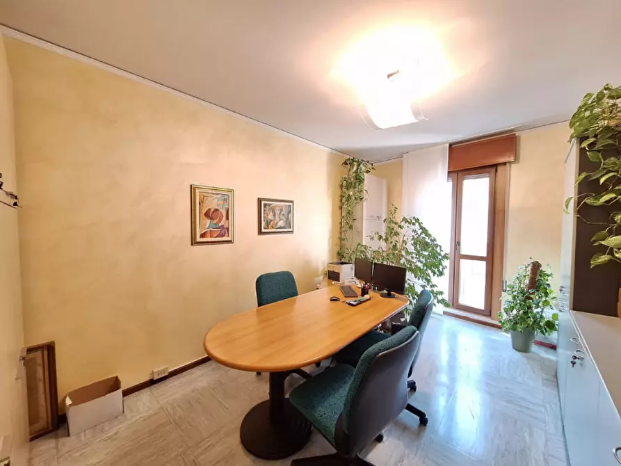 Immagine 8 di Ufficio in vendita  in Via Celio a Rovigo