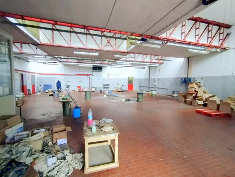 Immagine 2 di Capannone industriale in vendita  in VIALE DELLA NAVIGAZIONE INTERNA a Padova
